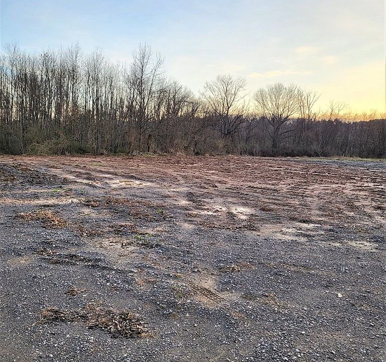 2nd image of 0 Manufacturers Rd