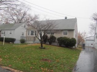 208 Raynor St, Iselin, NJ 08830