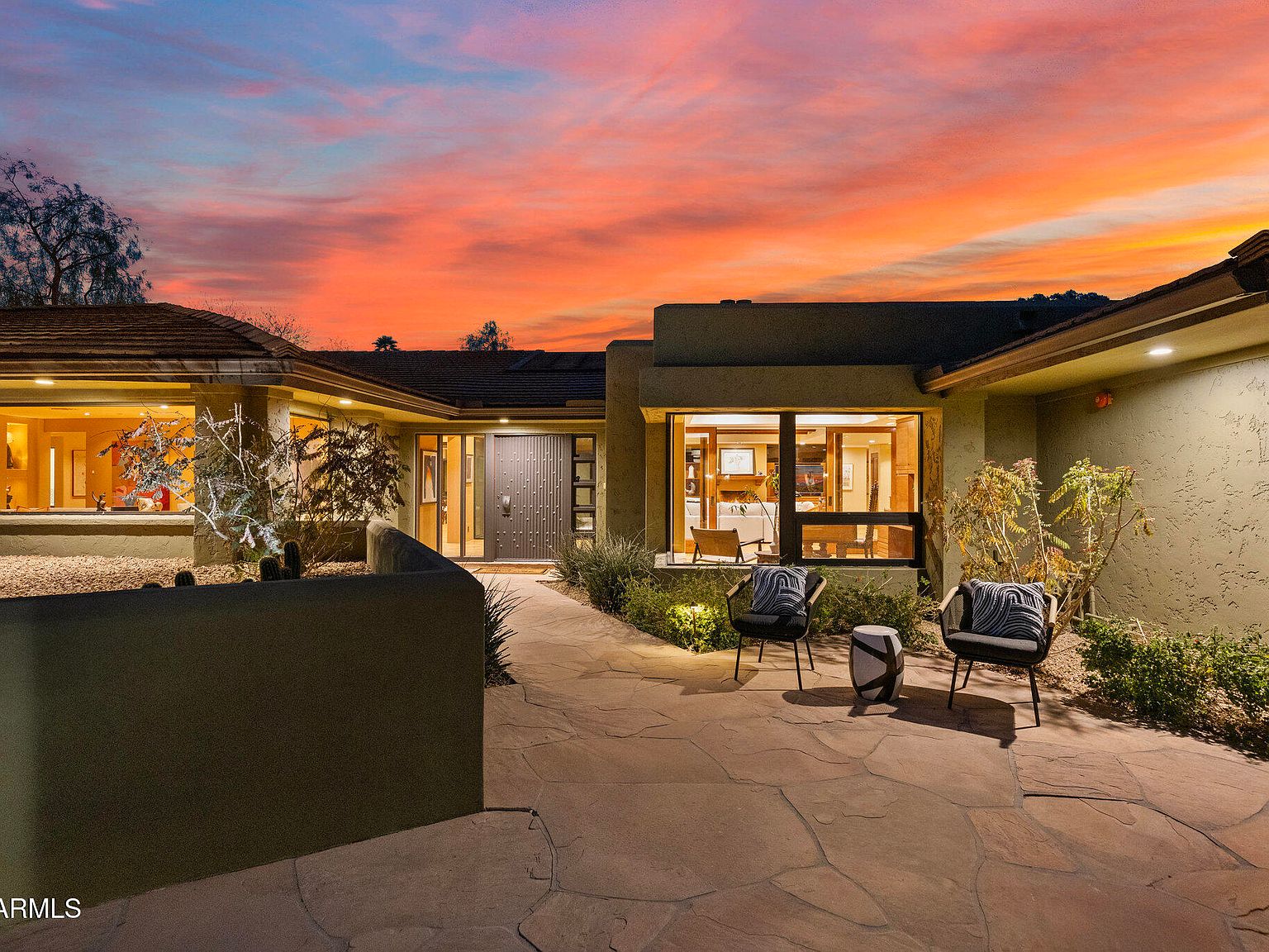 24a159038f9842a51e03b633f22864