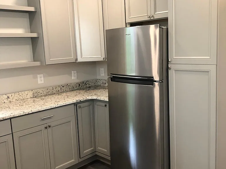 2885 Erie Ave #2 — Photo 8