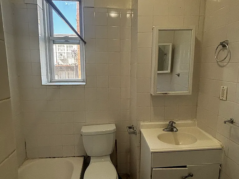 2606 Central Ave #3 — Photo 9