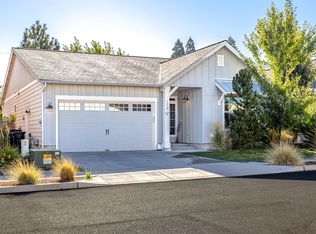 1258 NE Hoover Loop, Bend, OR 97701