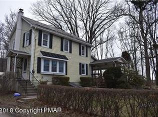 1055 W Pennsylvania Ave, Pen Argyl, PA 18072