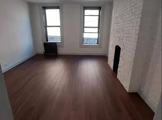 223 E 89th St #R3, New York, NY 10128