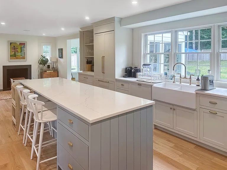 610 Eastwood Dr — Photo 4