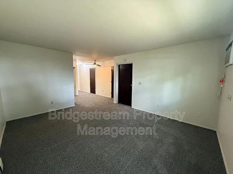 1 bed, 1.0 bath, 700 sqft, $650 — Photo 2
