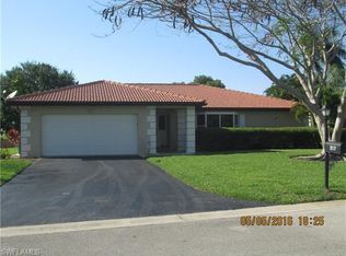 217 Pine Valley Cir, Naples, FL 34113