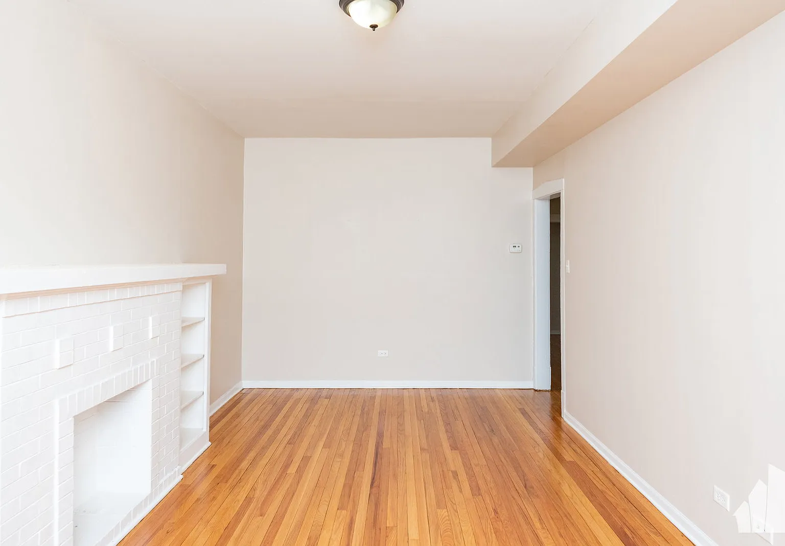 2 bed, 1.0 bath, $1,950 — Photo 3