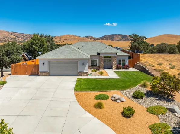 22600 Camp Dr, Tehachapi, CA 93561
