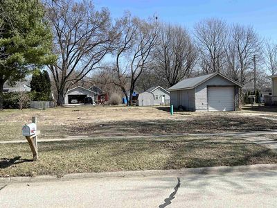 318 7th Ave SE, Independence, IA, 50644