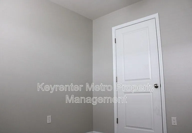9818 Ruby Lockhart Blvd — Photo 27