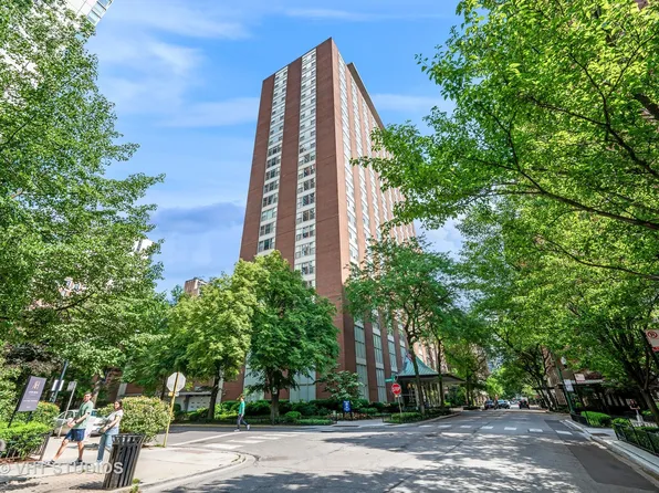 1325 N State Pkwy APT 7A, Chicago, IL 60610
