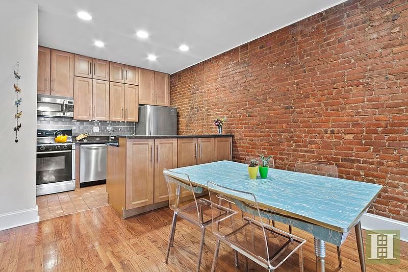 2nd image of 90 Sterling Pl APT 2