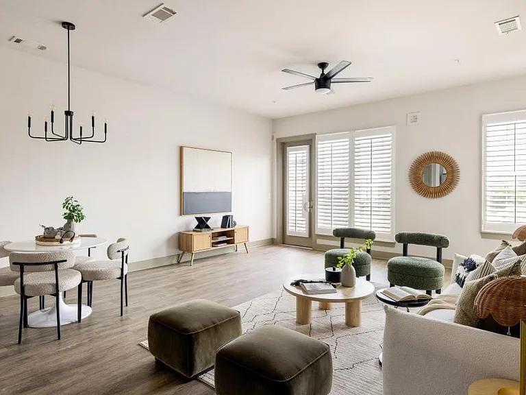 764 Memorial Dr SE #15 — Photo 9