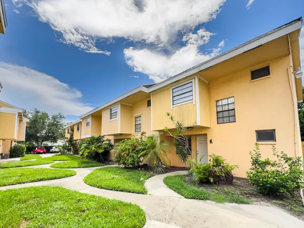 4330 Lilac St APT K, Palm Beach Gardens, FL 33410