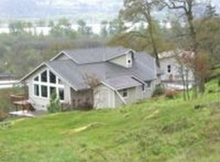 72 Bluff Rd, Kelso, WA 98626