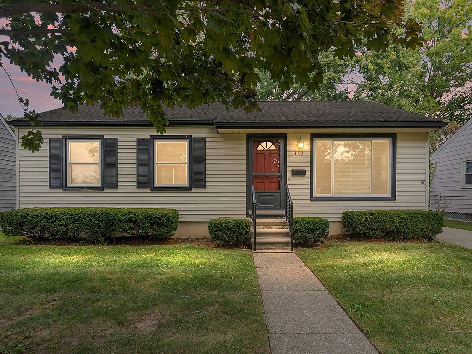 1st image of 1319 Amelia Ave