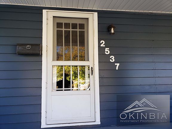 5th image of 2537 Auburn Ave