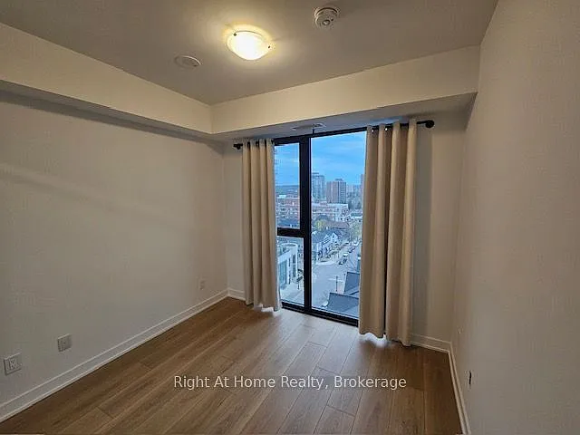 2075 Lakeshore Rd #810 — Photo 7
