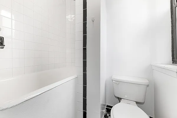 Rented by Compass | media 10