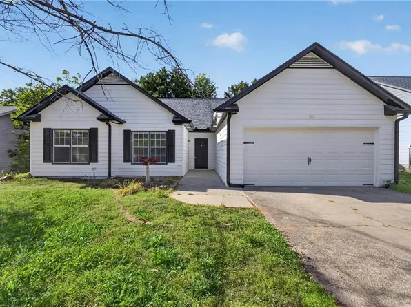 695 Chatham Park Dr, Lawrenceville, GA 30046