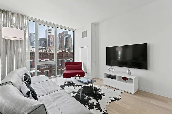 Sold by Compass | media 1