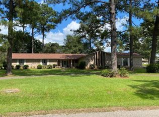 500 McIlwain Dr, Waynesboro, MS 39367