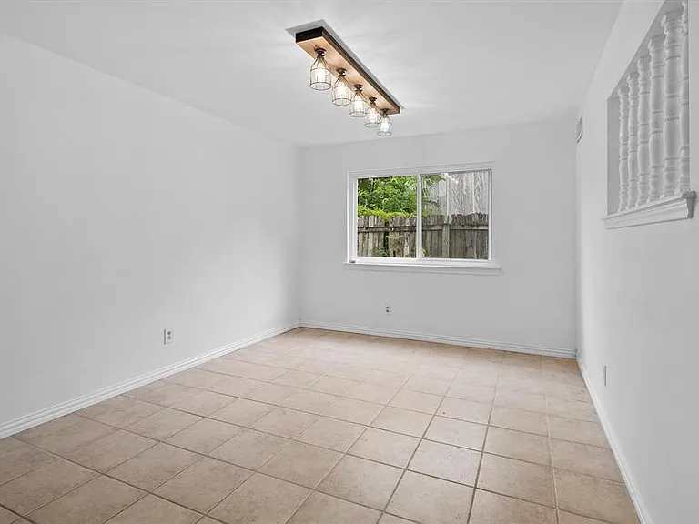 1401 Meadowmear Dr — Photo 14