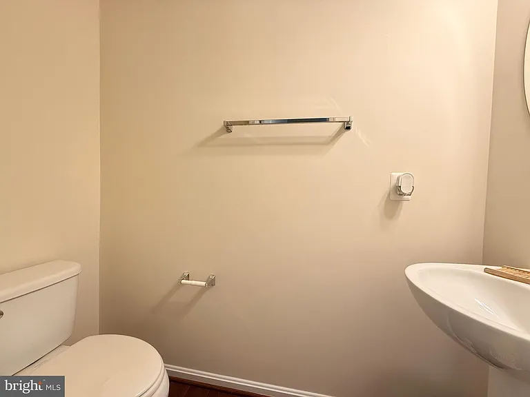 8912 Tower Pl — Photo 15