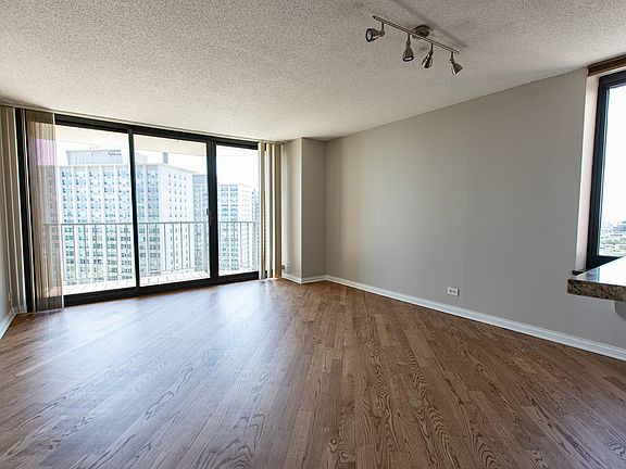 3rd image of 3660 N Lake Shore Dr APT 2303