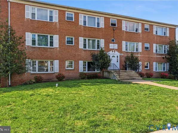 9207 Douglas St APT 201, Manassas, VA 20110
