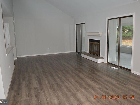 5th image of 511 Saybrooke Ln