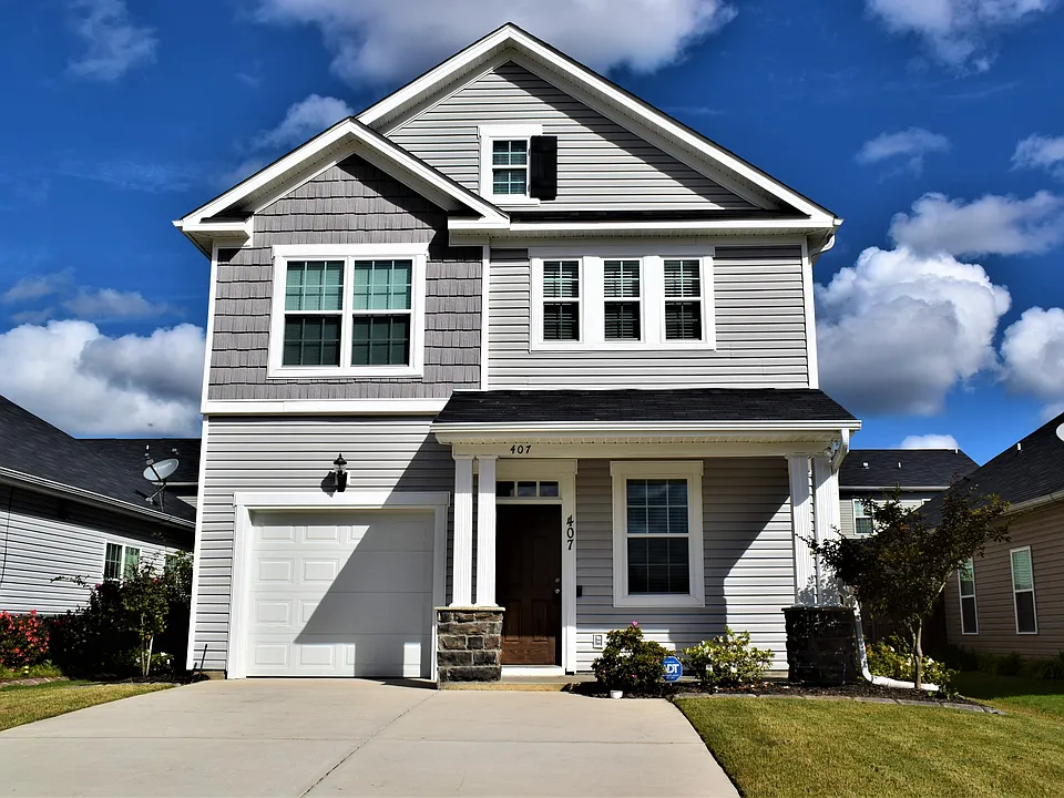 407 Brantley Cove Cir
