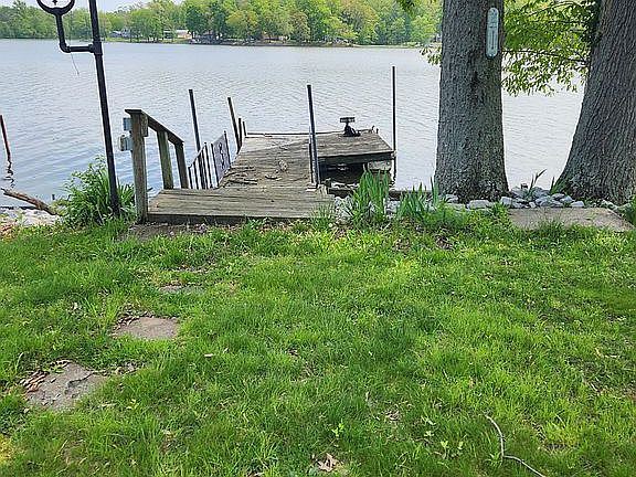 Bring your boat and dock here