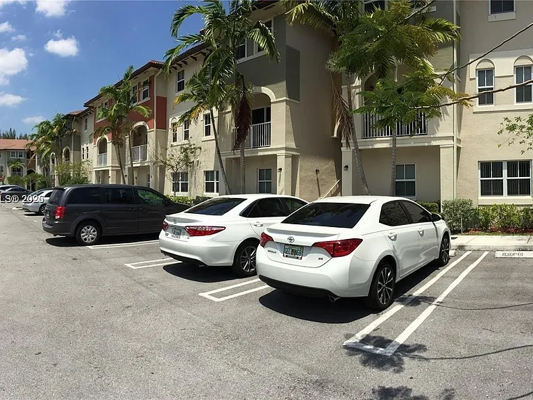 8900 NW 97th Ave #212 — Photo 19