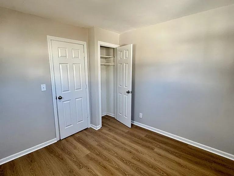 117 Browning Ave — Photo 10