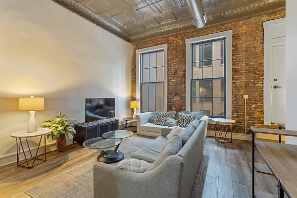 321 S Salina St #203 — Photo 13