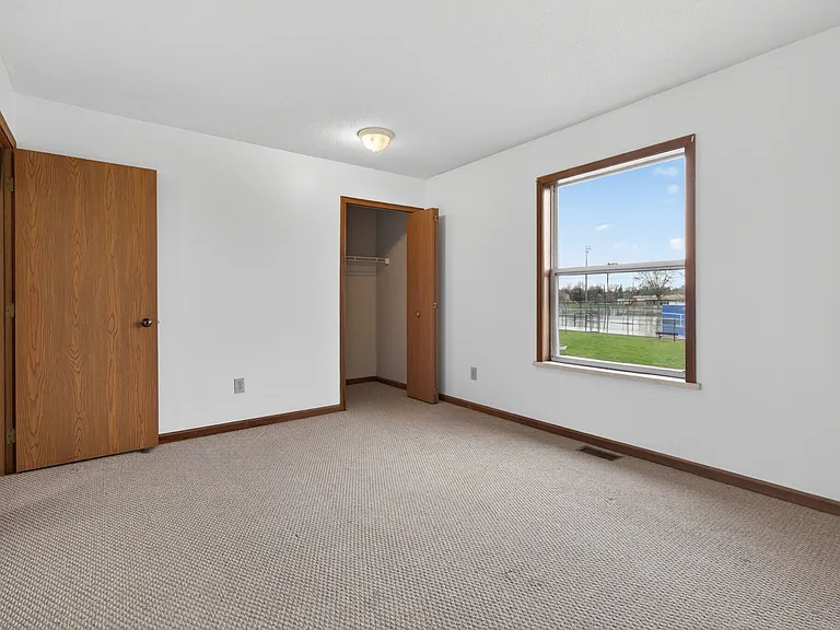 506 Seagraves Ave — Photo 20