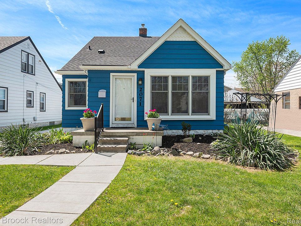 1st image of 2071 Gardner Ave