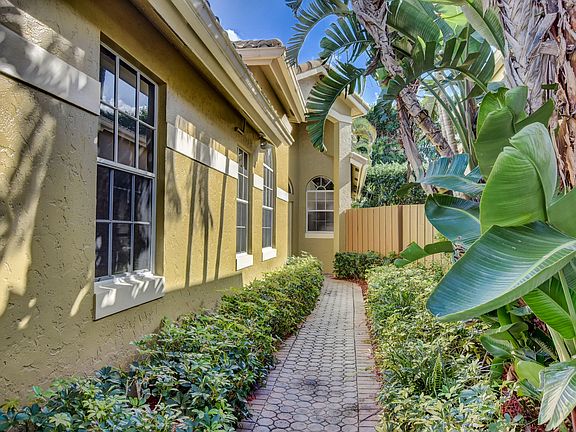 Home For Sale In Broken Sound Country Club