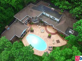 6520 Rainwood Rd, Omaha, NE 68152