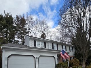 1123 Pepper Ridge Dr, Reading, PA 19606