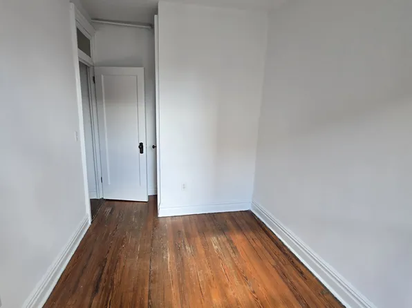 33 Bank Street image 8 of 10