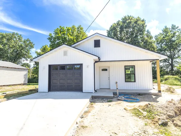 1008 W End Pl, Moberly, MO 65270