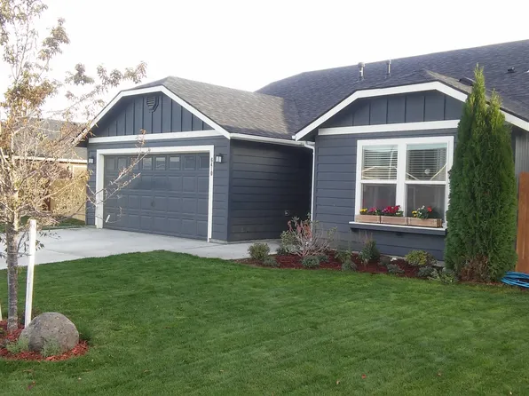 1854 Virginia Cir, Des Moines, IA 50320