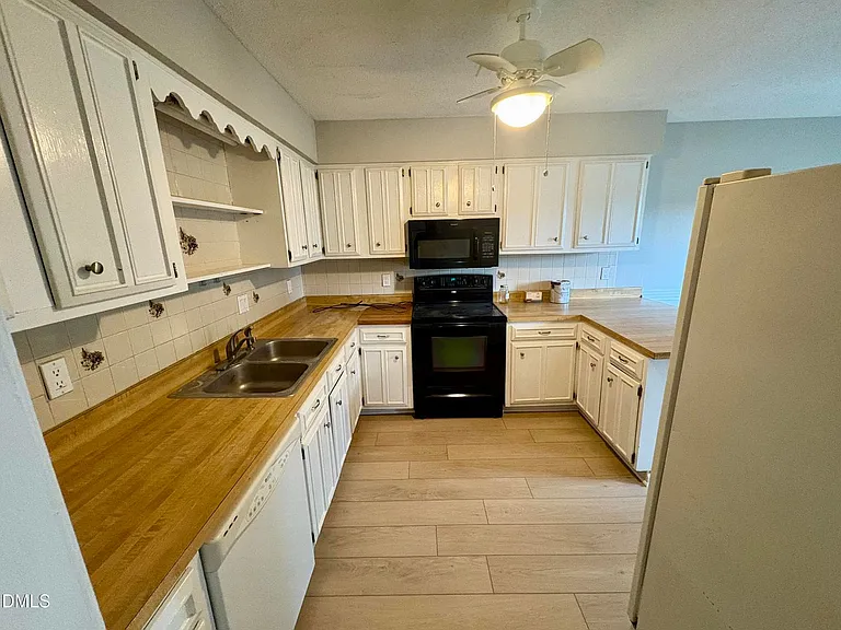 4609 Grinding Stone Dr #D — Photo 2
