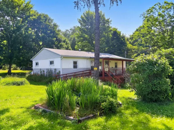 11964 Woodview Ln, Fredericktown, OH 43019