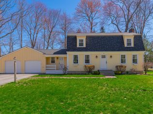 64 Brentwood Rd, Cape Elizabeth, ME 04107