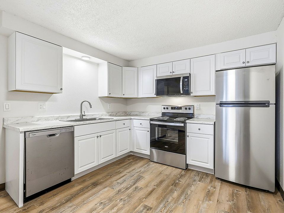 1st image of 513 NE 8th Ave #282