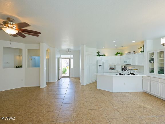5th image of 2750 Stonehenge Dr